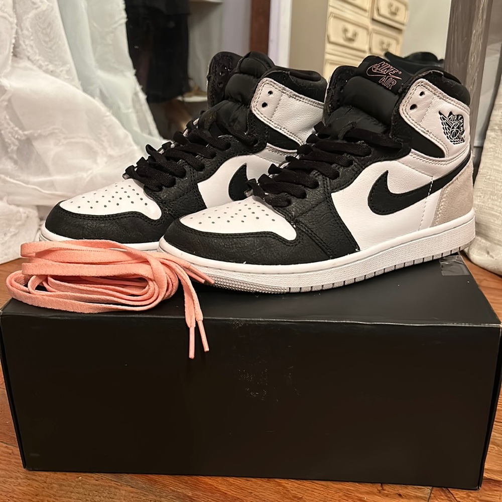 Jordan 1 OG “Stage Haze”